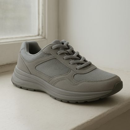 Scarpa ginnastica grigia
